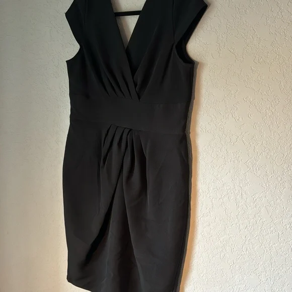 NWT Closet London black sleeveless dress - Picture 2 of 4